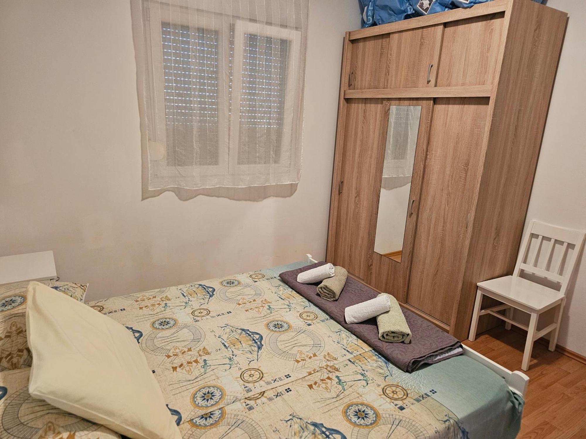 Apartments Zemunik 奥米什 外观 照片