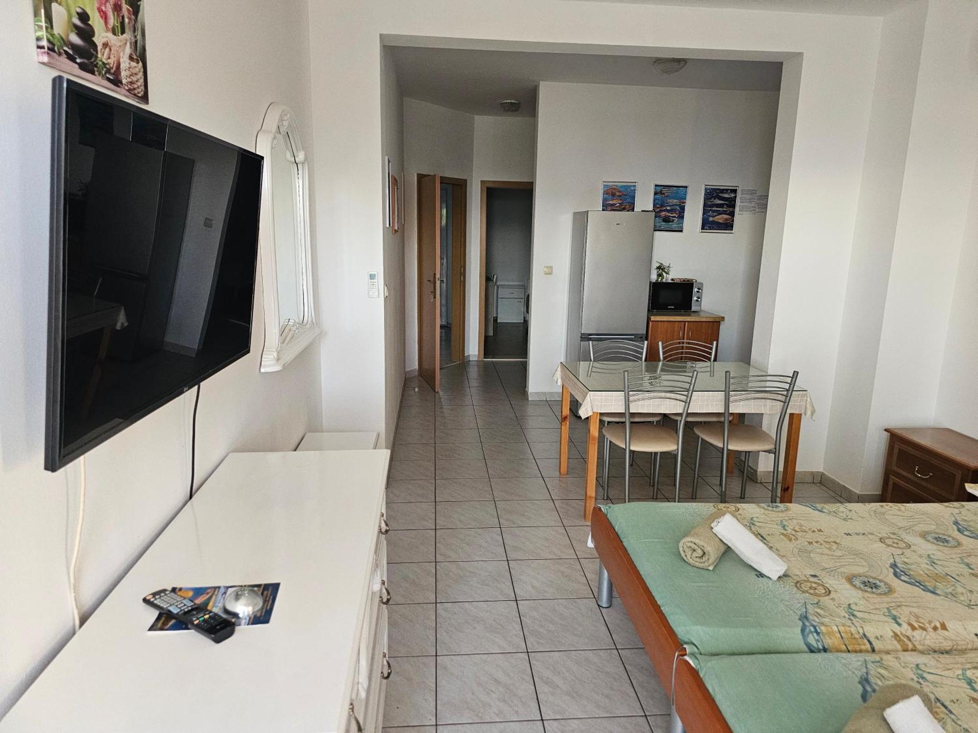 Apartments Zemunik 奥米什 外观 照片