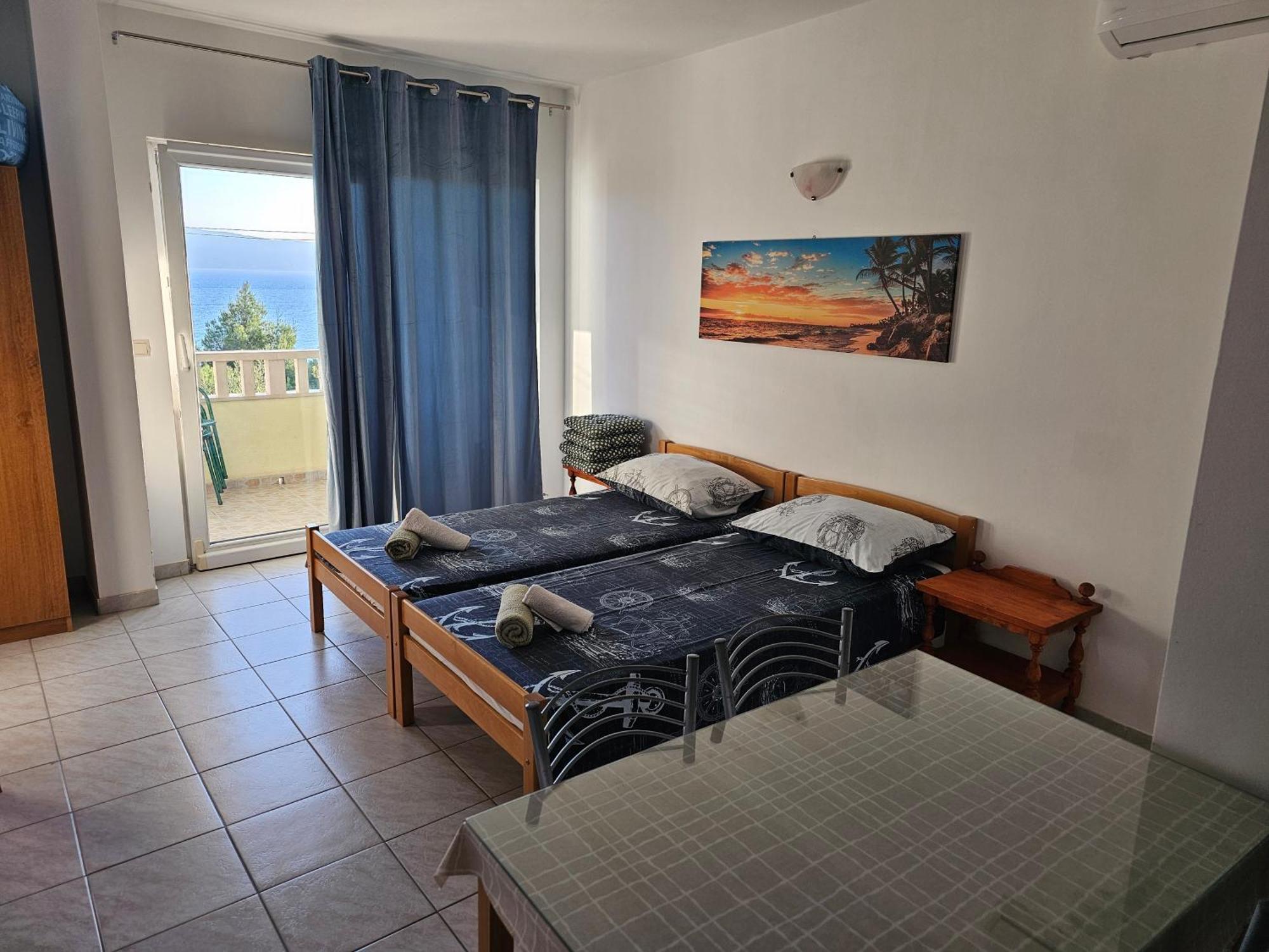 Apartments Zemunik 奥米什 外观 照片