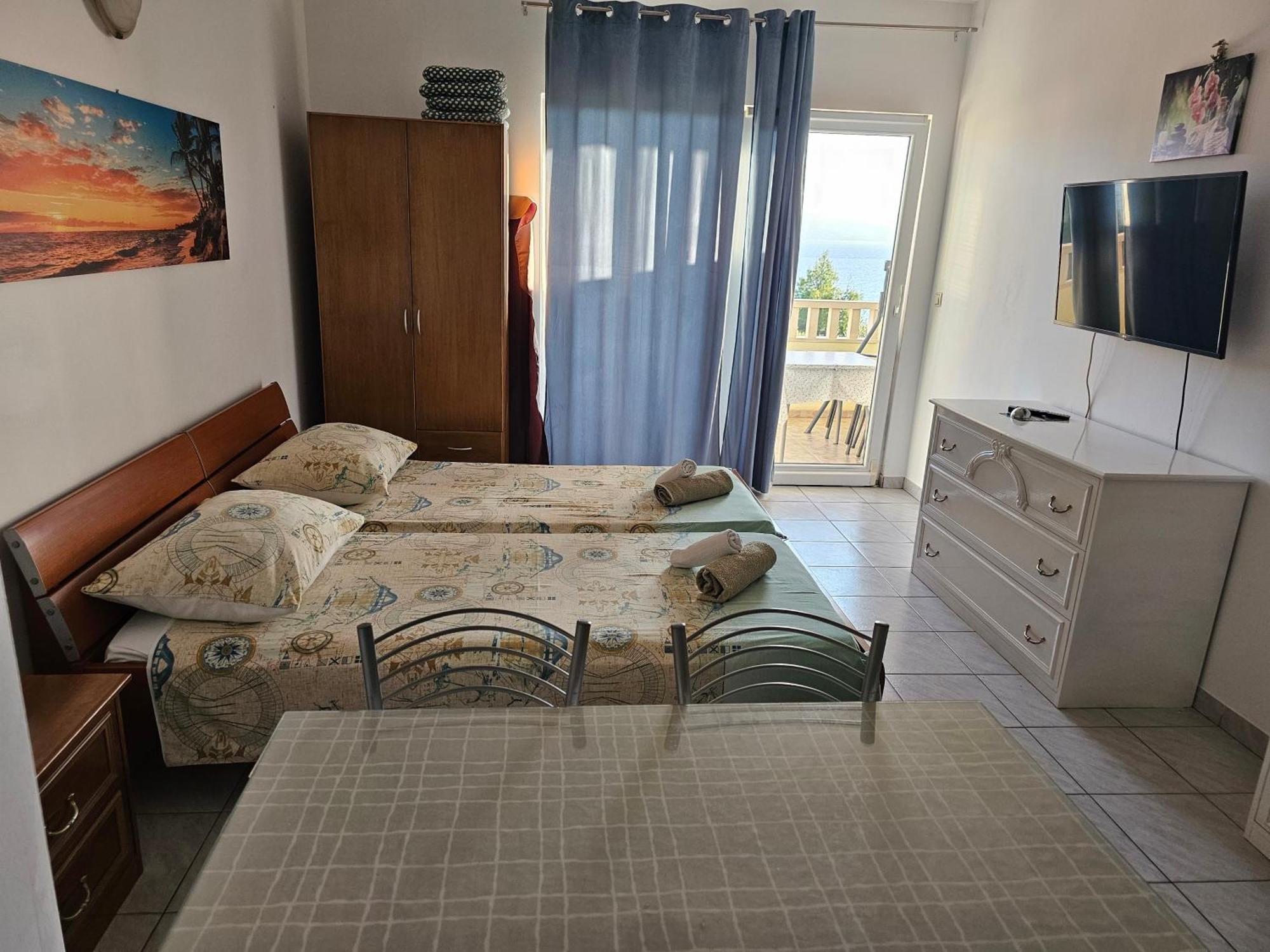 Apartments Zemunik 奥米什 外观 照片