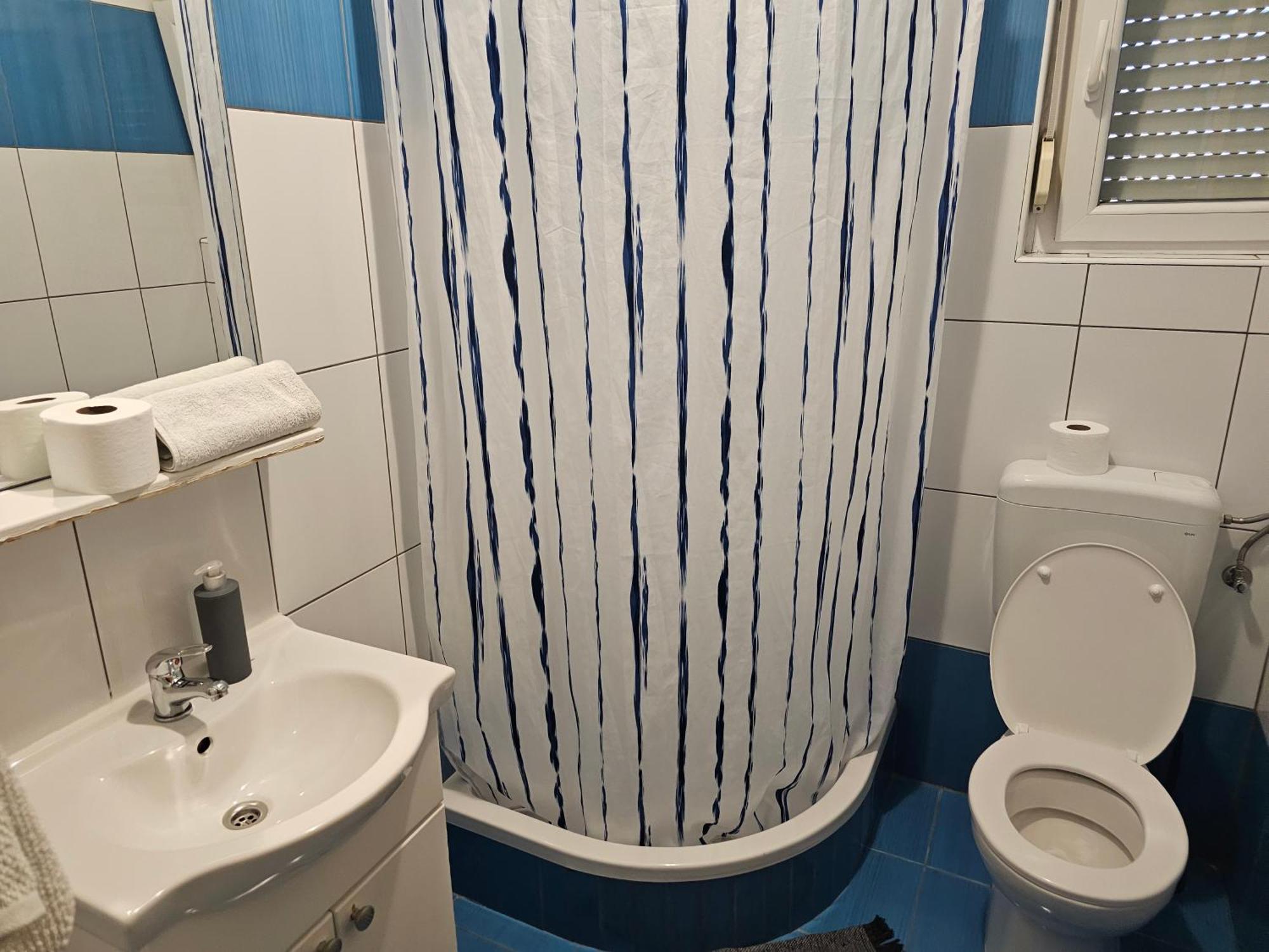 Apartments Zemunik 奥米什 外观 照片