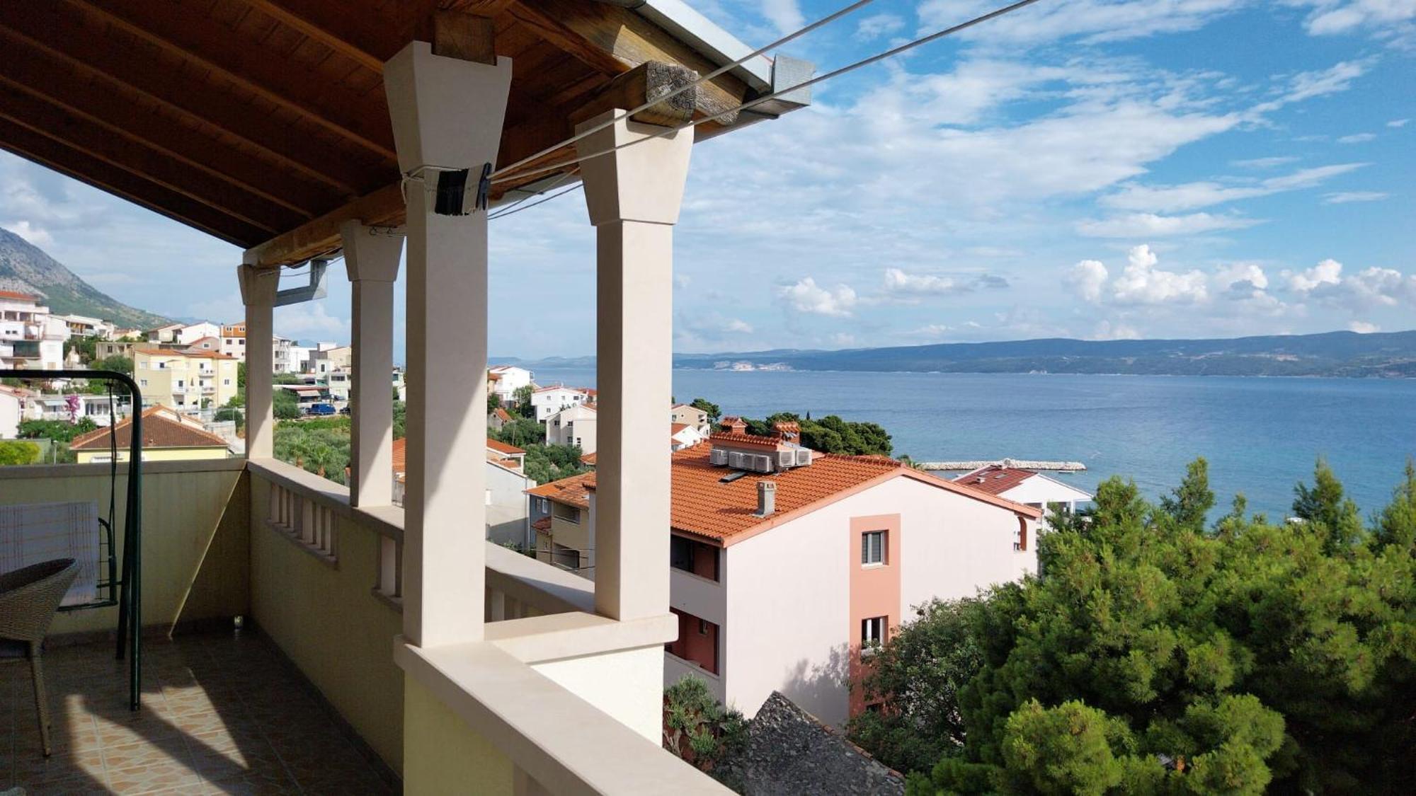 Apartments Zemunik 奥米什 外观 照片