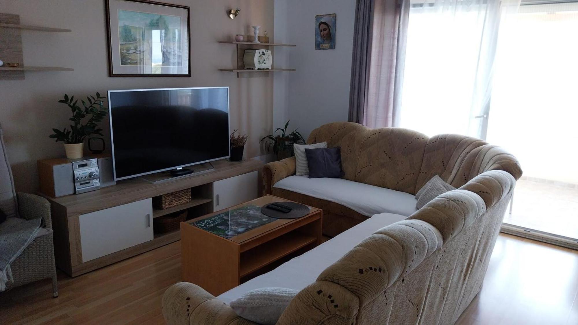 Apartments Zemunik 奥米什 外观 照片