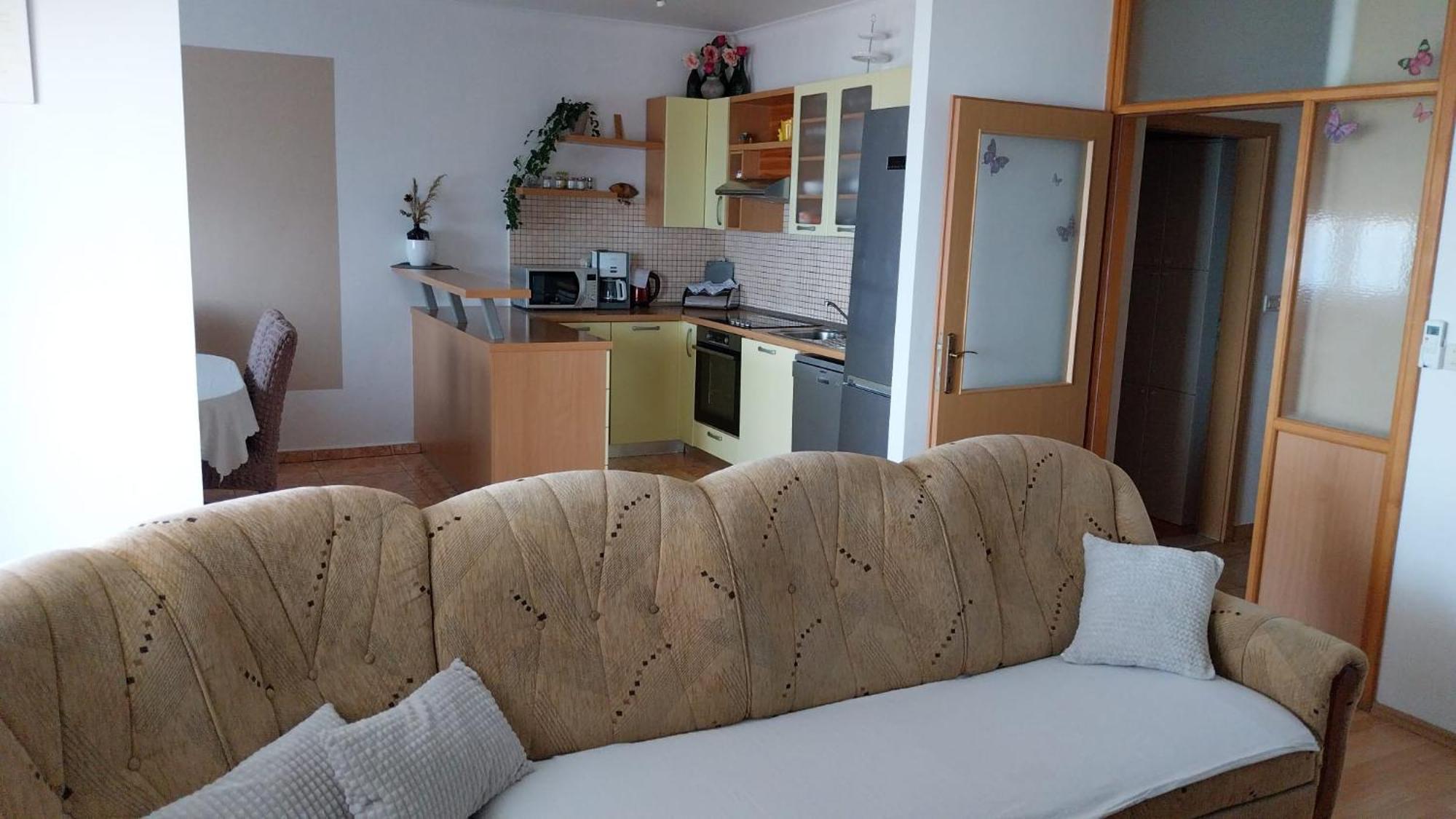 Apartments Zemunik 奥米什 外观 照片