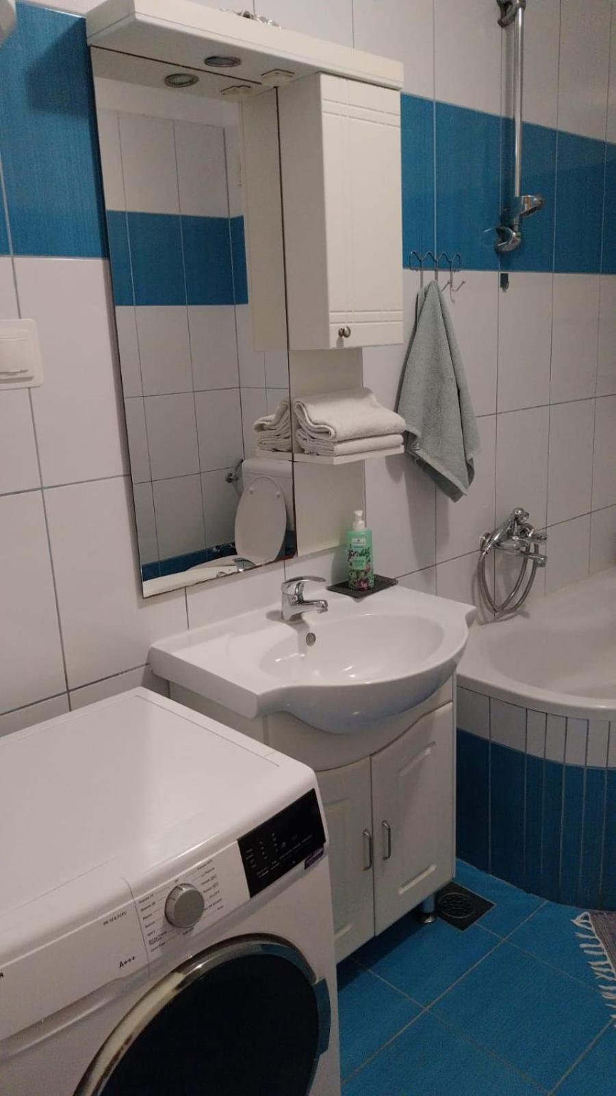 Apartments Zemunik 奥米什 外观 照片